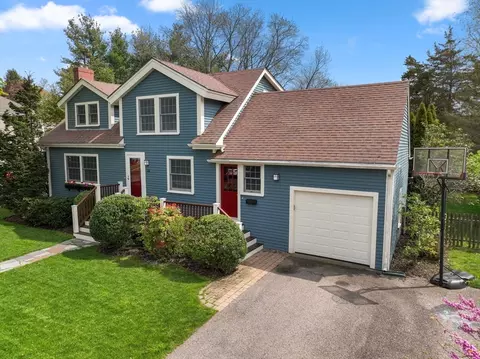 28 Howe Rd, Needham, MA 02492 photo 42