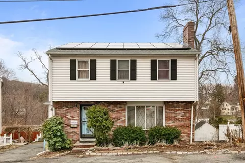 70 Crescent Ln, Malden, MA 02148