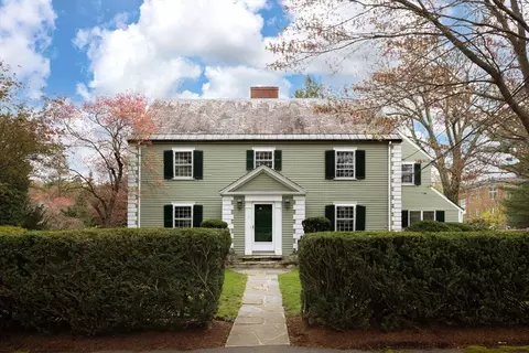 3 Glenoe Rd, Brookline, MA 02467