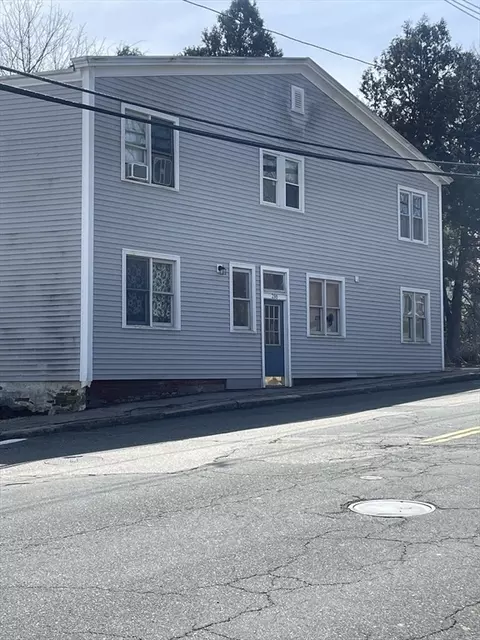 286 N Main St, North Brookfield, MA 01535