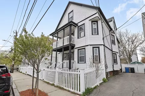 10 Bartlett St, Somerville, MA 02145