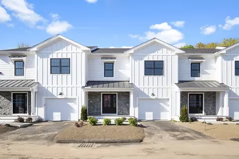 68 Prospect St #22, Peabody, MA 01960