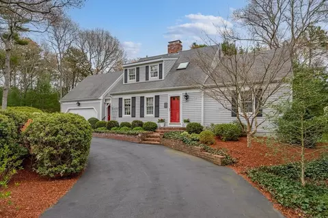 200 Sturbridge Dr, Barnstable, MA 02655