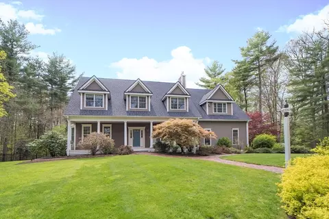 21 Granite St, Medfield, MA 02052