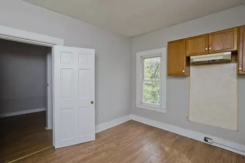 46 Bancroft St, Springfield, MA 01107 photo 23