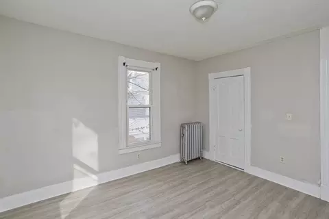 46 Bancroft St, Springfield, MA 01107 photo 11