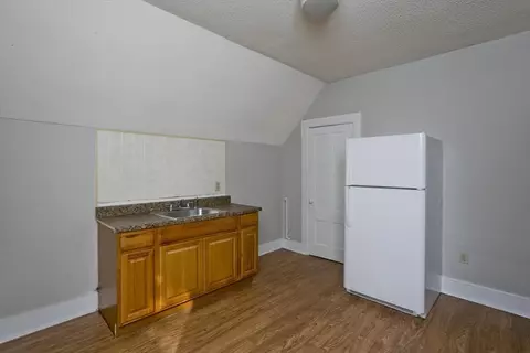 46 Bancroft St, Springfield, MA 01107 photo 22