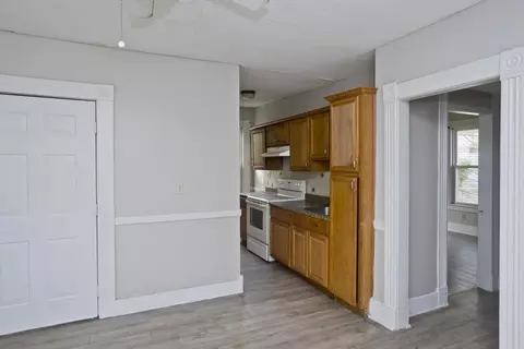 46 Bancroft St, Springfield, MA 01107 photo 8