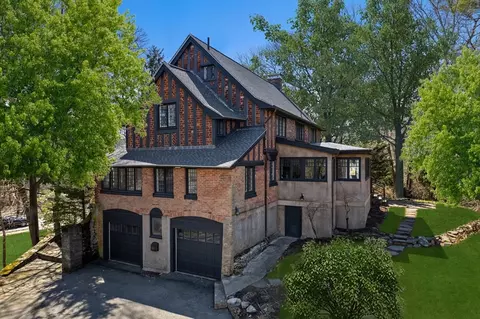 515 Beacon St, Newton, MA 02467