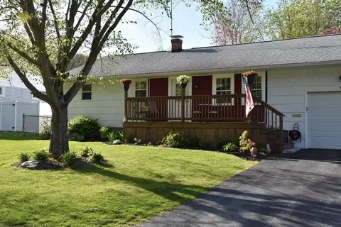 4 Pineview, Dudley, MA 01571 photo 2
