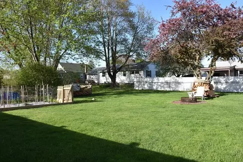 4 Pineview, Dudley, MA 01571 photo 3