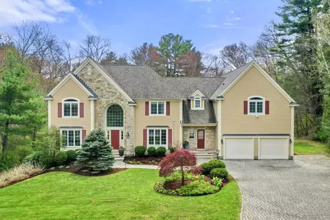 19 Buttonwood Dr, Andover, MA 01810