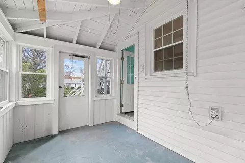 Exterior - 19 Bayview St, Wareham, MA 02571 photo 3 of 9