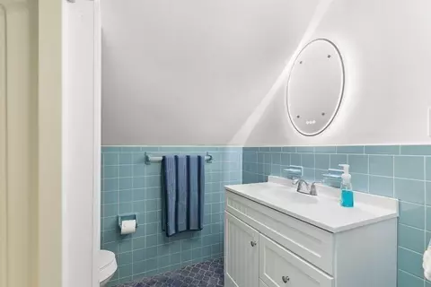 Bath - 19 Bayview St, Wareham, MA 02571 photo 3 of 3