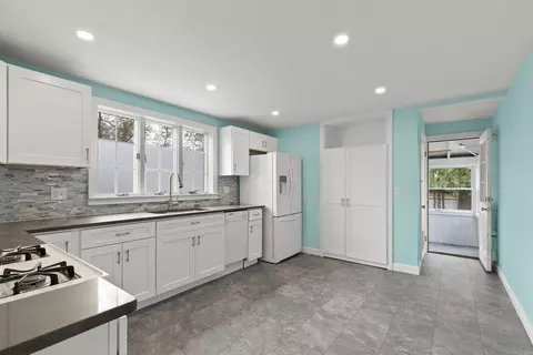 Kitchen - 19 Bayview St, Wareham, MA 02571 photo 1 of 2