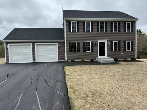 21 Old Ctr, Carver, MA 02330