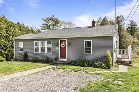 Exterior - 79 North St, Douglas, MA 01516 photo 2 of 8