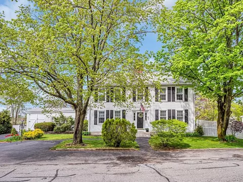 201 Pollard St, Billerica, MA 01862