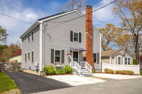 25 Wildwood Ave, Wareham, MA 02571