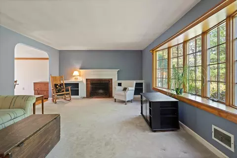 33 Pope Rd, Acton, MA 01720 photo 4