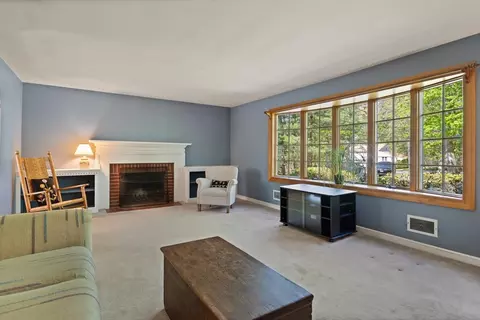 33 Pope Rd, Acton, MA 01720 photo 5