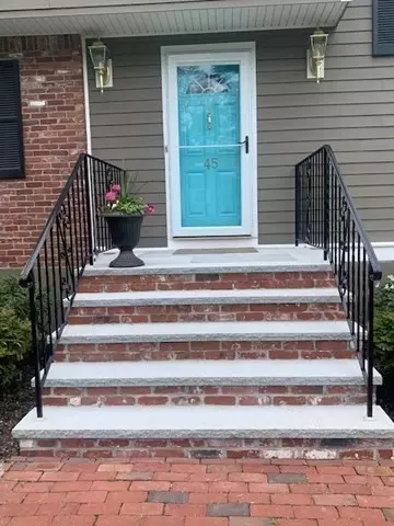 Exterior - 45 Brewster Rd, Hingham, MA 02043 photo 2 of 10