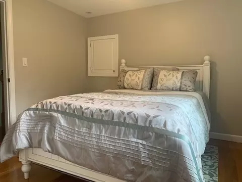 Bedroom - 45 Brewster Rd, Hingham, MA 02043 photo 4 of 4