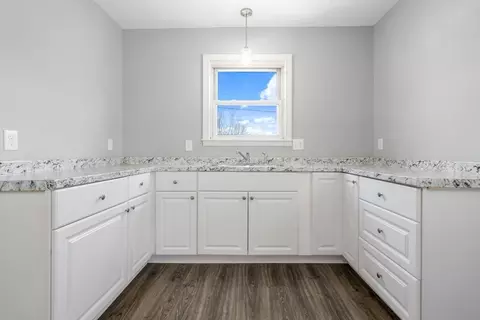 Entry Way - 1184 Chestnut St, Athol, MA 01331 photo 1 of 5