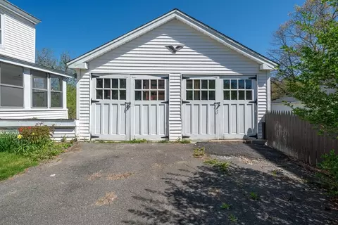 Exterior - 1184 Chestnut St, Athol, MA 01331 photo 2 of 6