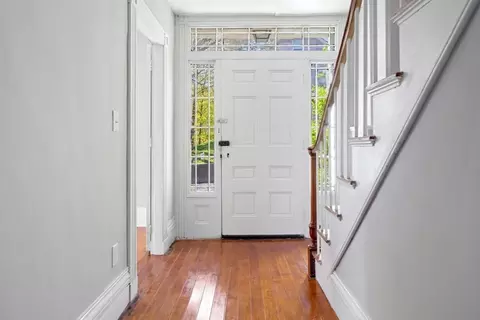 Entry Way - 1184 Chestnut St, Athol, MA 01331 photo 3 of 5
