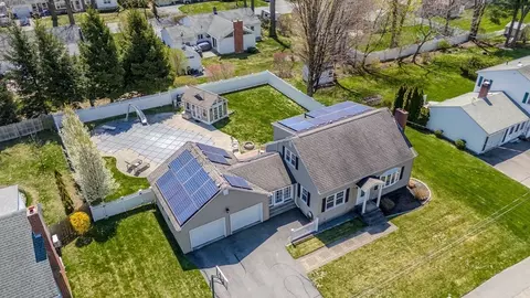 58 Lourdes Dr, Leominster, MA 01453