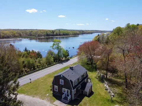 225 Bayview Ave, Berkley, MA 02779