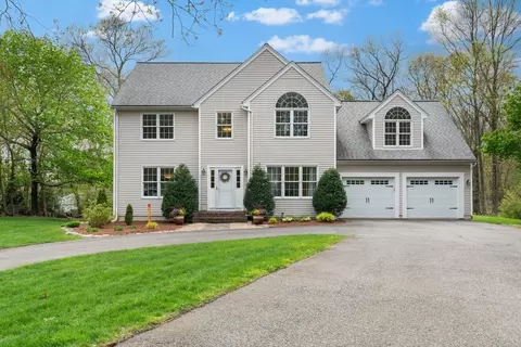 42 Rice Rd, Wayland, MA 01778