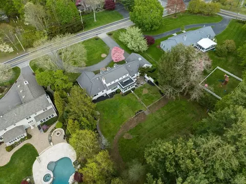 260 Charles River St, Needham, MA 02492 photo 2