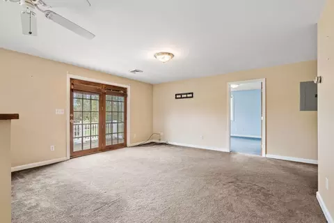 Living - 3 Brown Rd, Townsend, MA 01469 photo 4 of 4