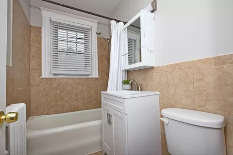 Bath - 68 Linden St #27, Everett, MA 02149 photo 2 of 2