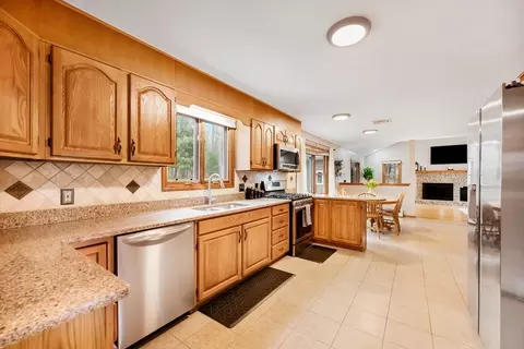 206 Olde Forge Rd, Hanover, MA 02339 photo 6
