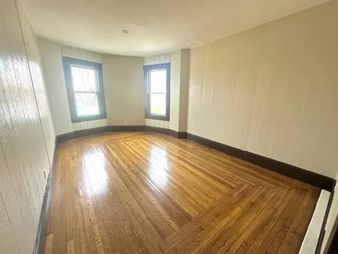 1060 Chicopee St, Chicopee, MA 01013 photo 24