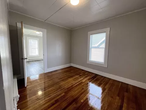 1060 Chicopee St, Chicopee, MA 01013 photo 21