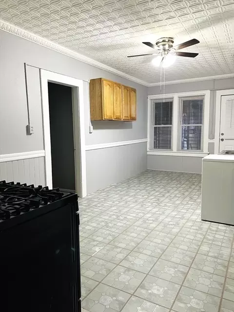 1060 Chicopee St, Chicopee, MA 01013 photo 8