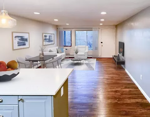 301 Neponset St #24, Norwood, MA 02062