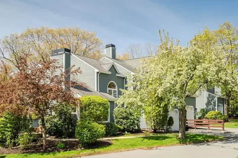 337 Bishops Forest Dr #337, Waltham, MA 02452