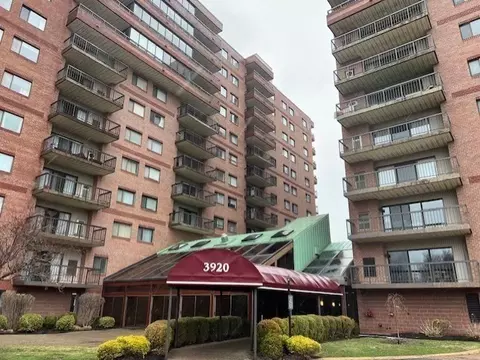3920 Mystic Valley Pkwy #601, Medford, MA 02155
