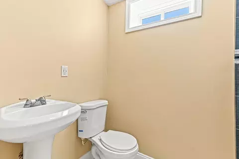 96 Clement Rd, Dracut, MA 01826 photo 33