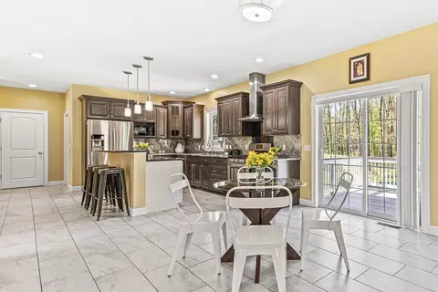 96 Clement Rd, Dracut, MA 01826 photo 9
