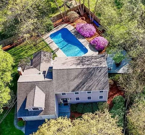 16 Haystack Rd, Reading, MA 01867