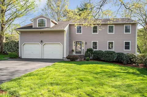 16 Haystack Rd, Reading, MA 01867 photo 2