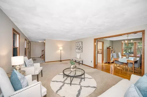 16 Haystack Rd, Reading, MA 01867 photo 4