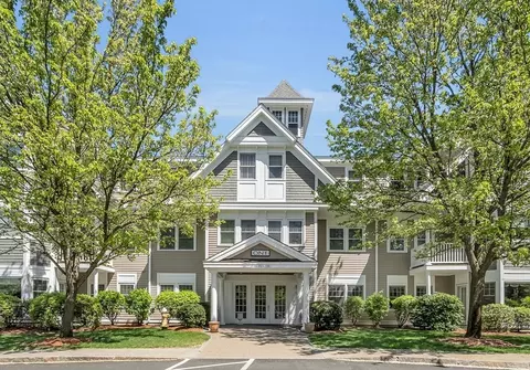 6 Technology Dr #113, Chelmsford, MA 01863