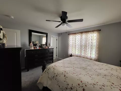 174 Emmett St, Fall River, MA 02721 photo 10